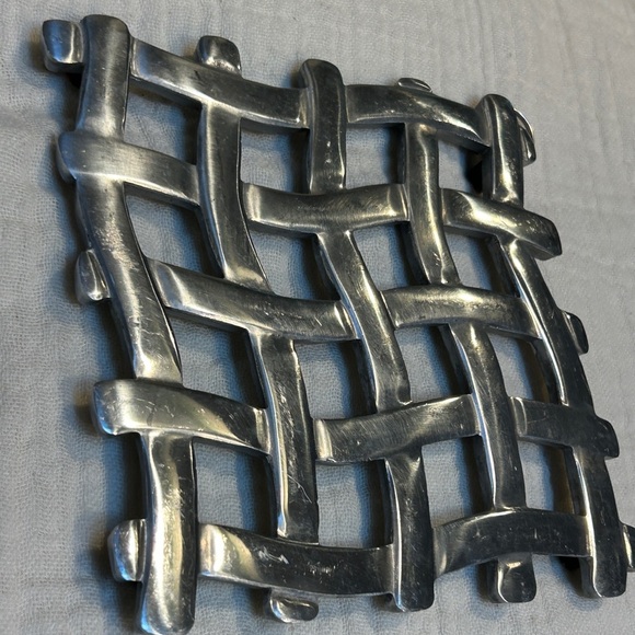 1980s Vintage Stainless Steel Silver Woven Metal Trivet Easy Hang Small Space - Picture 2 of 16